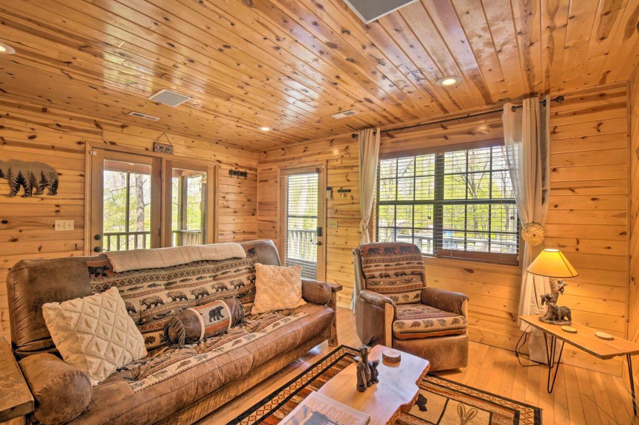 Cozy Hiawassee Cabin With Fire Pit And Mtn Views! Bagian luar foto