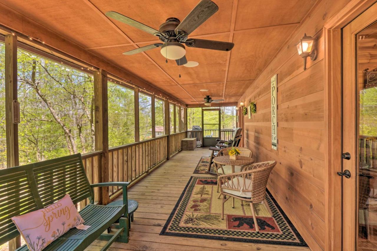 Cozy Hiawassee Cabin With Fire Pit And Mtn Views! Bagian luar foto