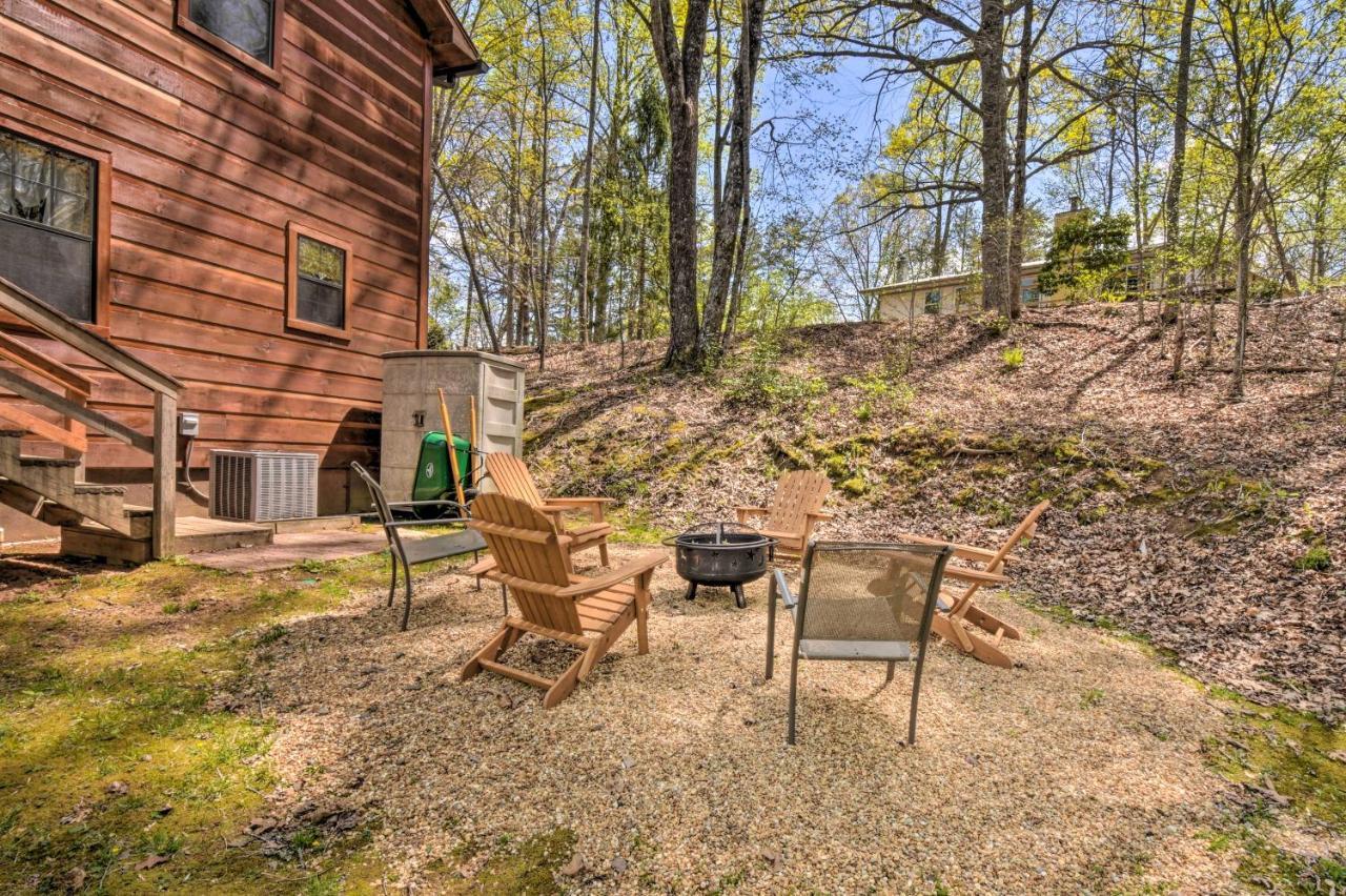 Cozy Hiawassee Cabin With Fire Pit And Mtn Views! Bagian luar foto